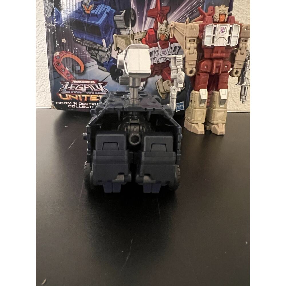 Transformers Legacy United Doom 'N Destruction Breakdown & Windsweeper - Picture 6 of 14
